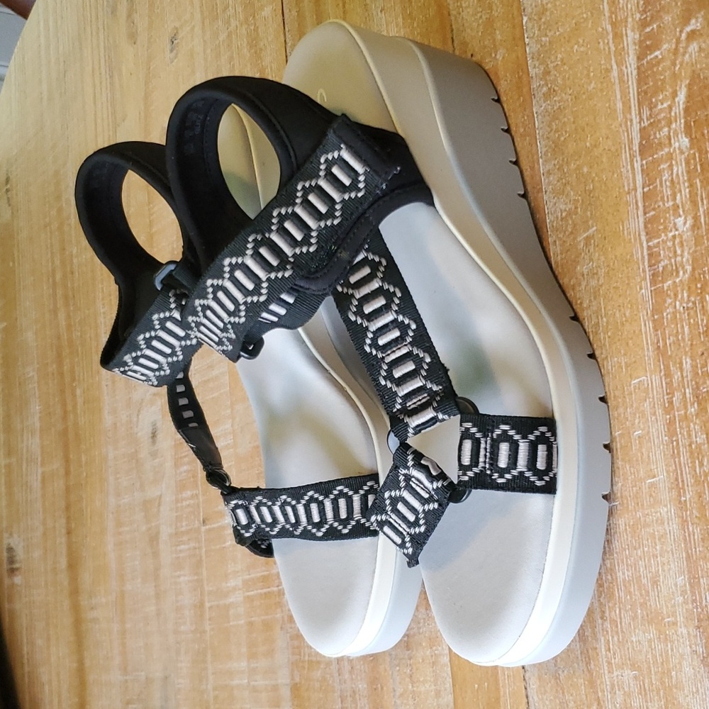 SOUL Naturalizer Glitz Strappy Wedge Sandals Size 9